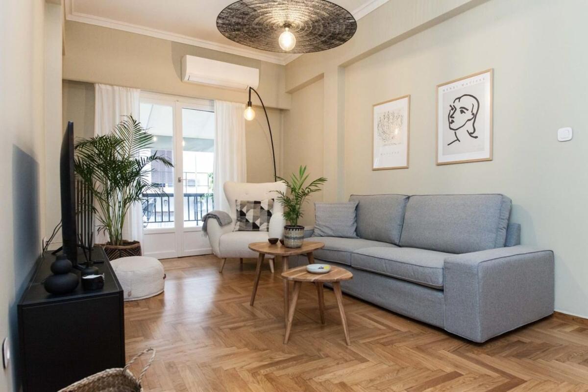 Pagrati Urban Oasis Getaway 2Bd Apt With Balcony 아테네 외부 사진