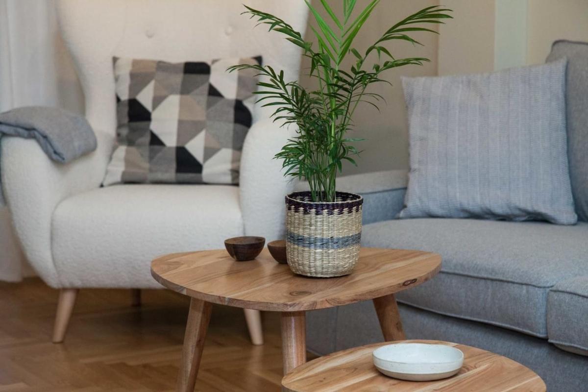 Pagrati Urban Oasis Getaway 2Bd Apt With Balcony 아테네 외부 사진