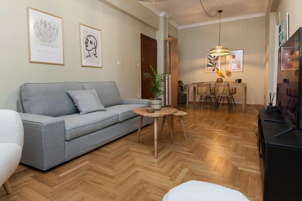 Pagrati Urban Oasis Getaway 2Bd Apt With Balcony 아테네 외부 사진